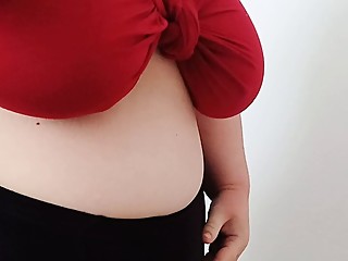 Ssbbw My big body trying to fit in tight..
